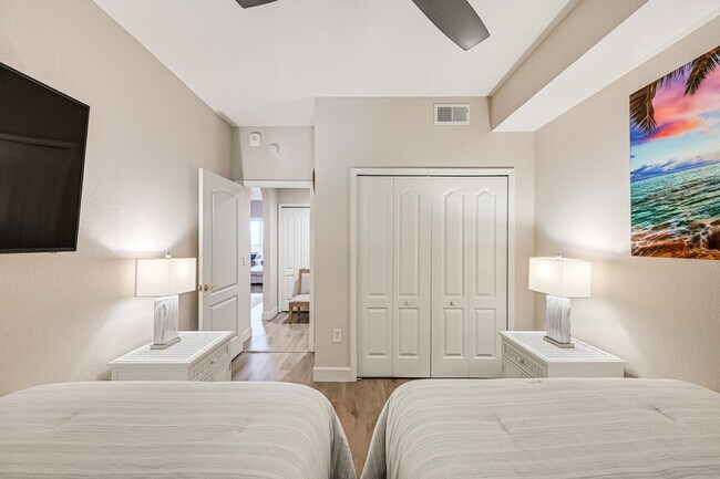 Building Photo - 6824 Sterling Greens Dr