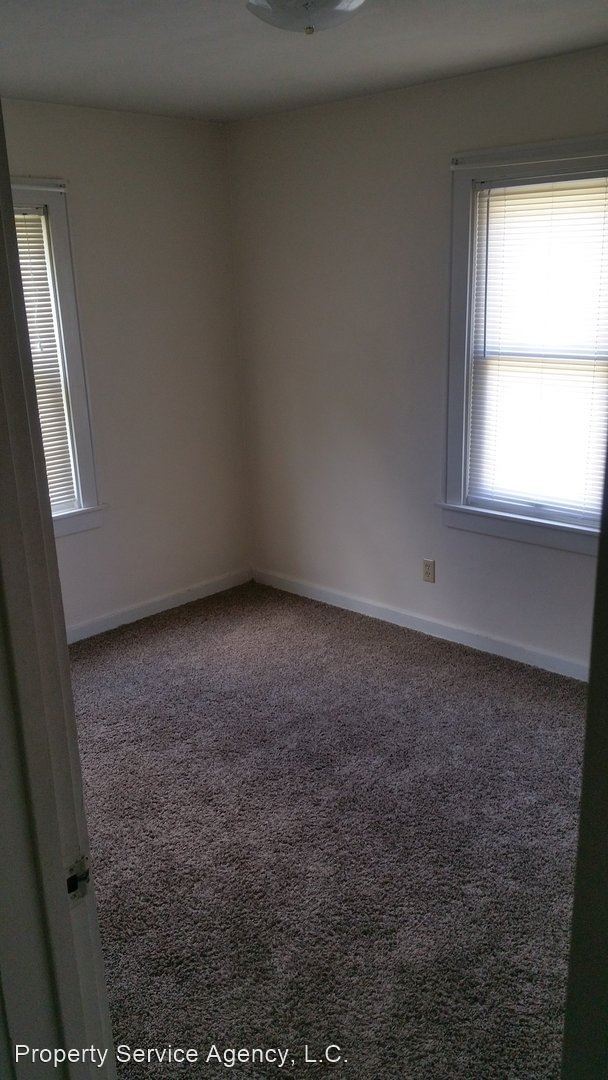 Building Photo - 2 br, 1 bath House - 922 6th St.