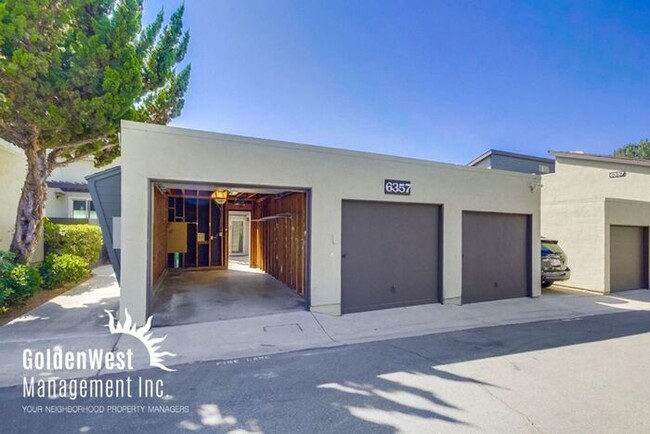 Building Photo - Spacious 3Bdm 2Ba Condo in Mission Valley ...