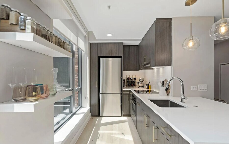 Kitchen - 1211 Van St SE
