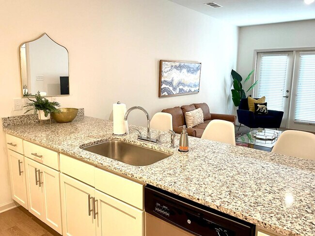 Building Photo - 8251 Windsor Hill Blvd