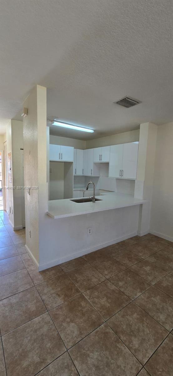 Building Photo - 1480 NE 33rd Ave