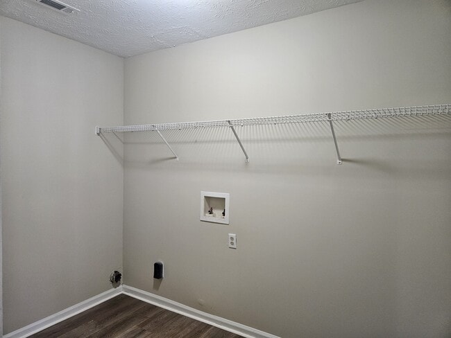 Building Photo - 1140 Micha Way