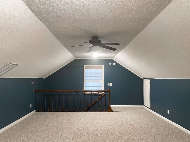 Building Photo - 23 Flat Trail Ct