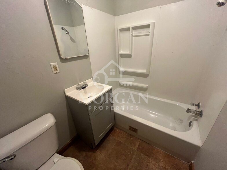 Building Photo - 1408 Walton St