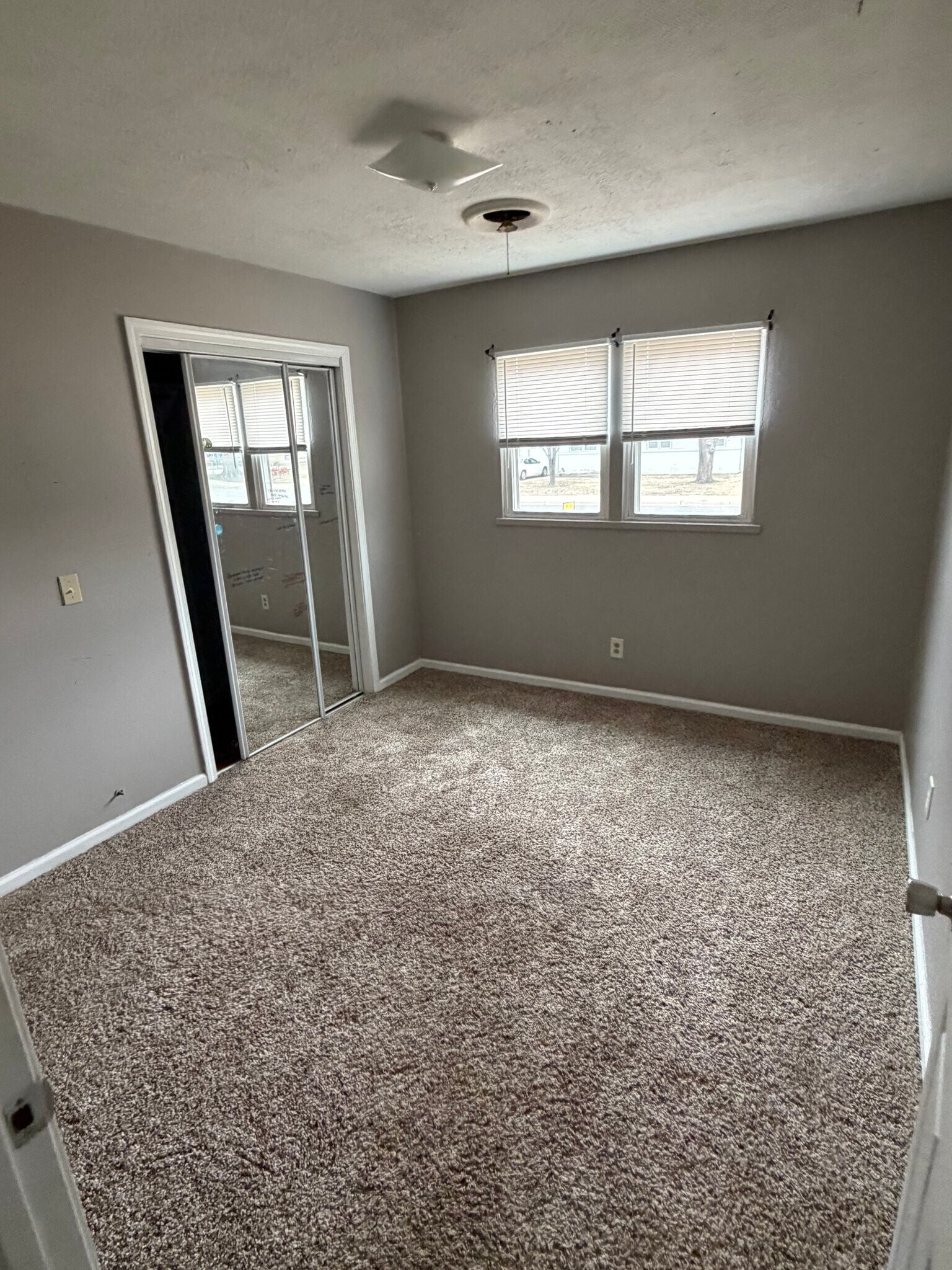 Building Photo - 5110 S Crockett St