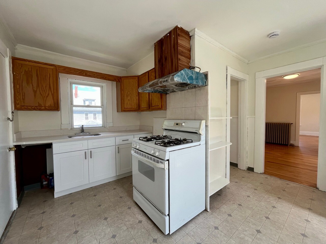 Building Photo - 10 Hamden Cir