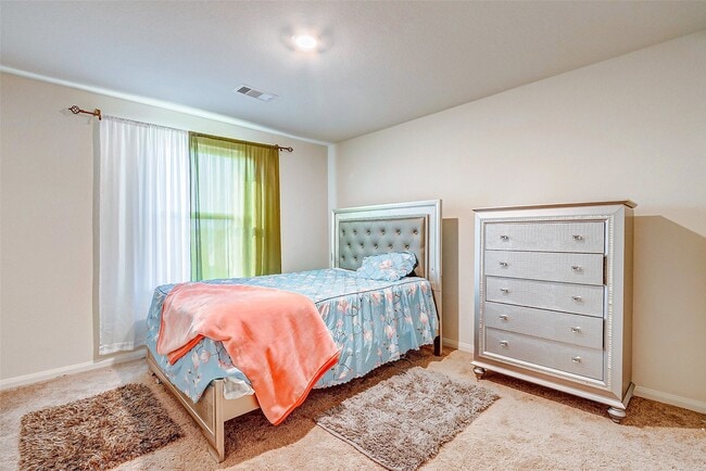 Building Photo - 1215 Hollow Stone Dr