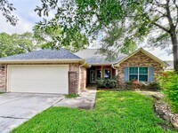 Building Photo - 810 Springwood Dr