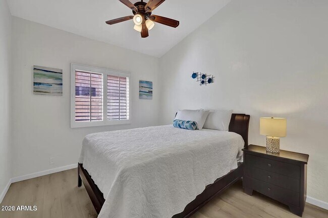 Building Photo - 5183 W Harrison St