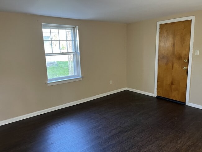 Building Photo - 340 N Prince St