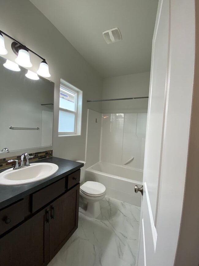 Building Photo - Liberty Lake Area-3 beds, 2baths Rancher Style House for rent Available NOW