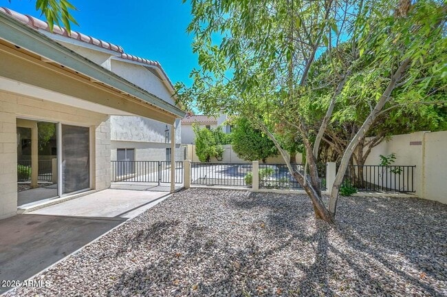 Building Photo - 7629 W Kristal Way