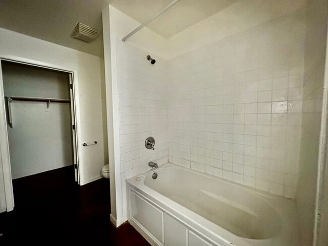 Building Photo - 3 Bedroom on Patriot