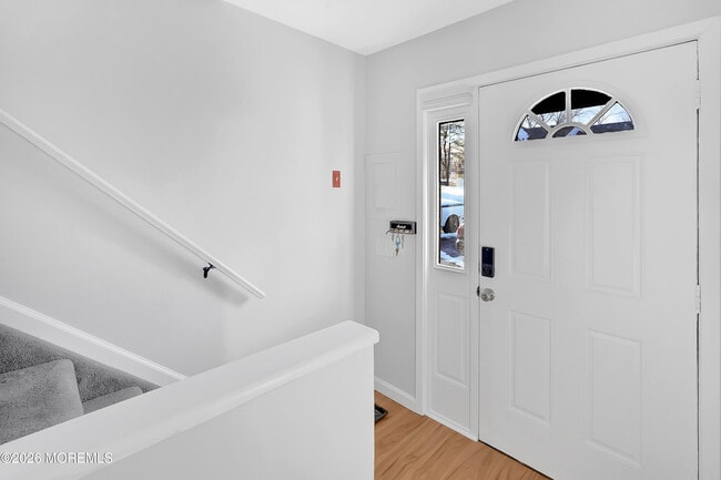 Building Photo - 51 Queens Way