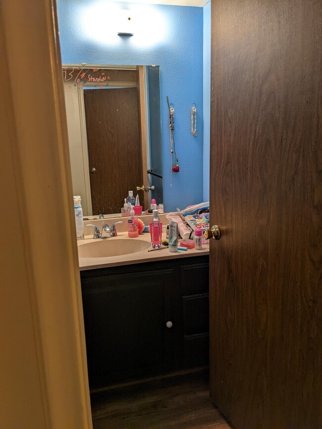 Building Photo - 1728 N 550 W