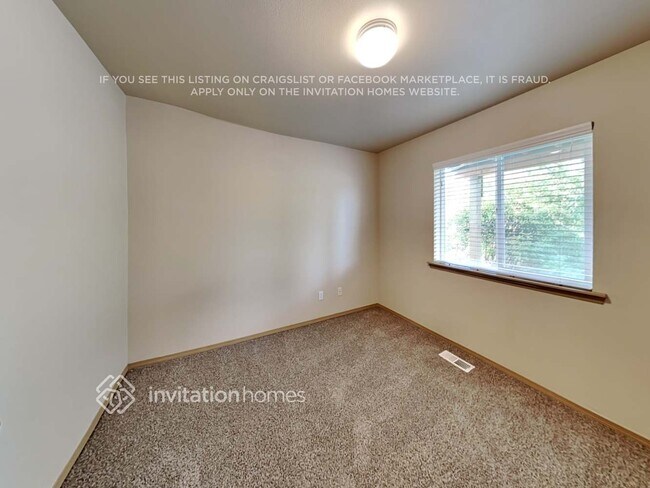 Building Photo - 10912 181st Ave Pl E