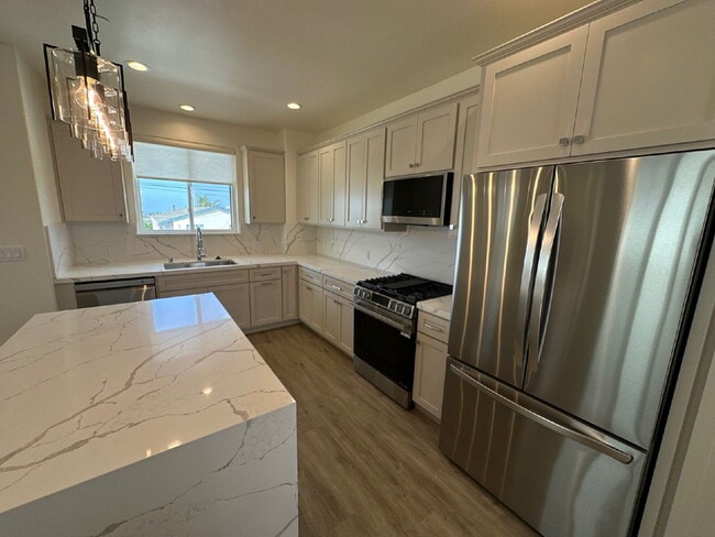 Building Photo - Ocean Views | Rooftop Deck | New Construction | For Lease $4,200/mo.