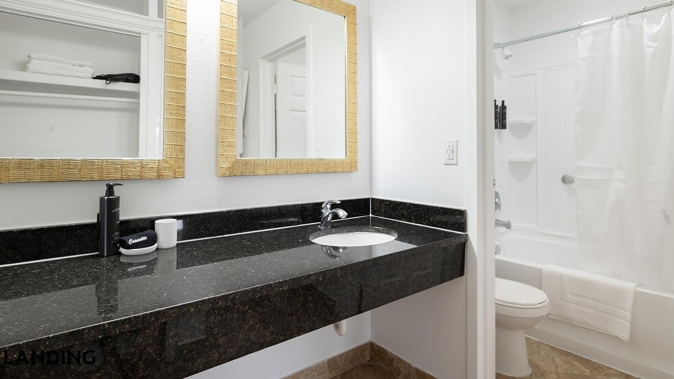 Building Photo - 2851 Maingate Village Cir