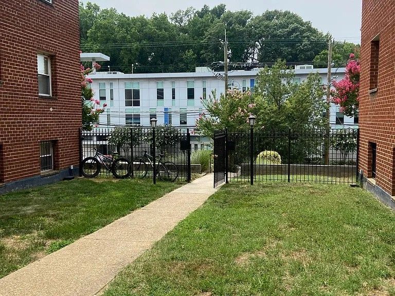 Building Photo - 4724 Benning Rd SE