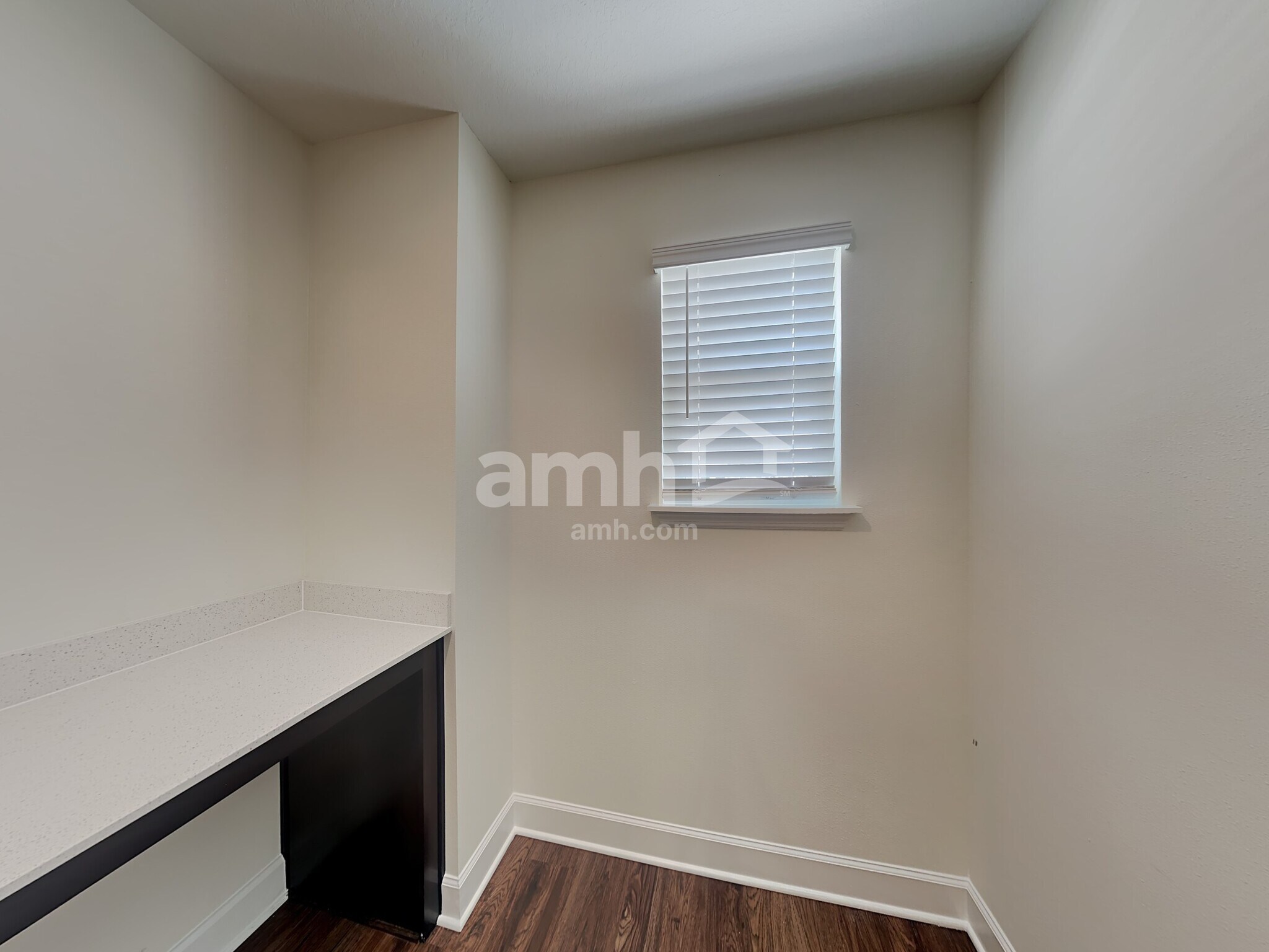 Building Photo - 2219 Saffron Walden Dr