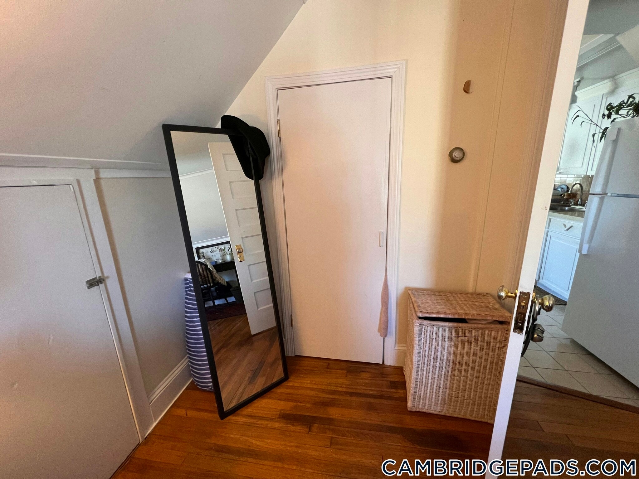 Building Photo - 9 Cedar St