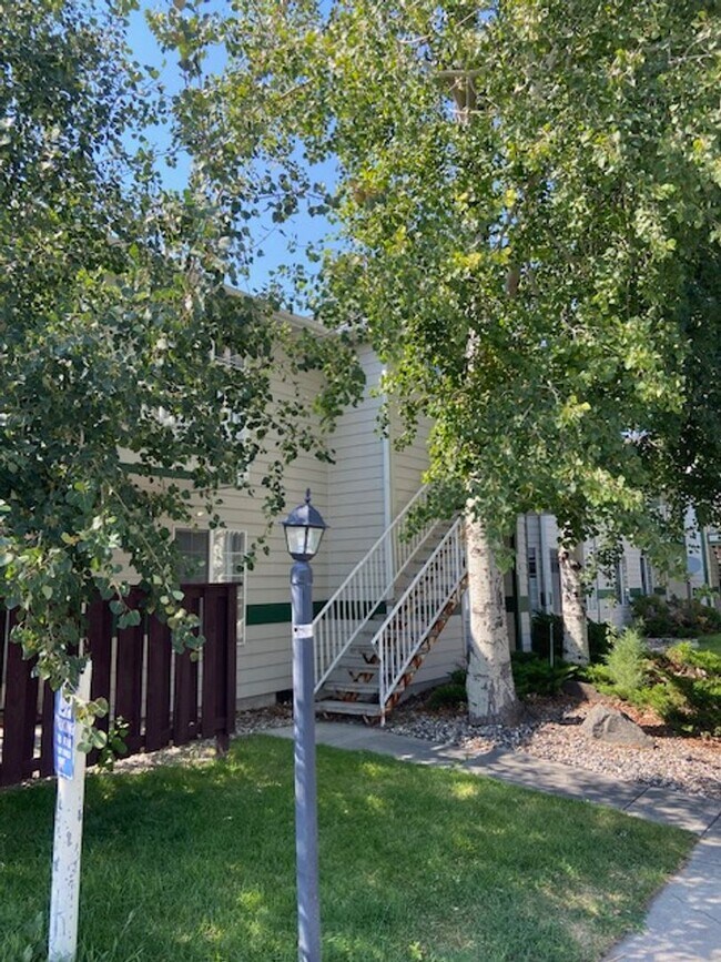 Building Photo - 2 Bedroom 2 Bath Centrally Located Condo