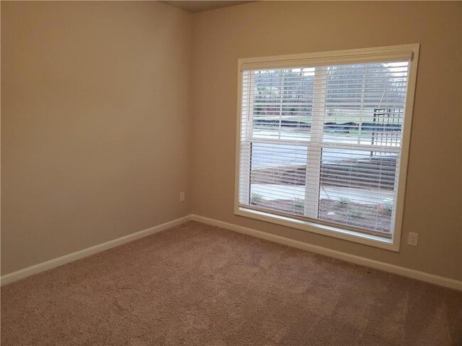 Building Photo - 747 Calvin Pk Dr
