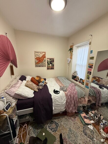 Building Photo - 37 Cooper St