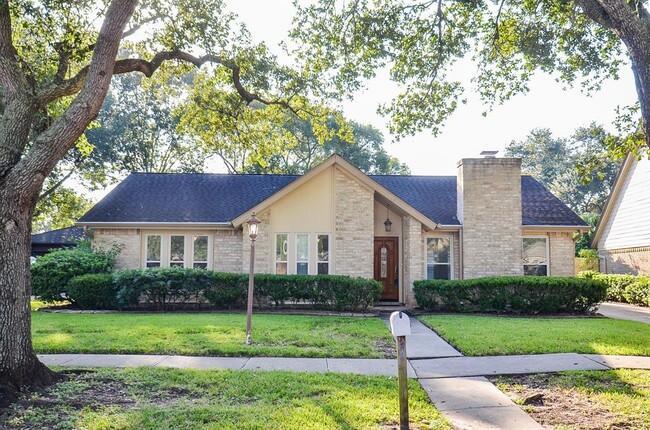 Building Photo - 2731 River Birch Dr