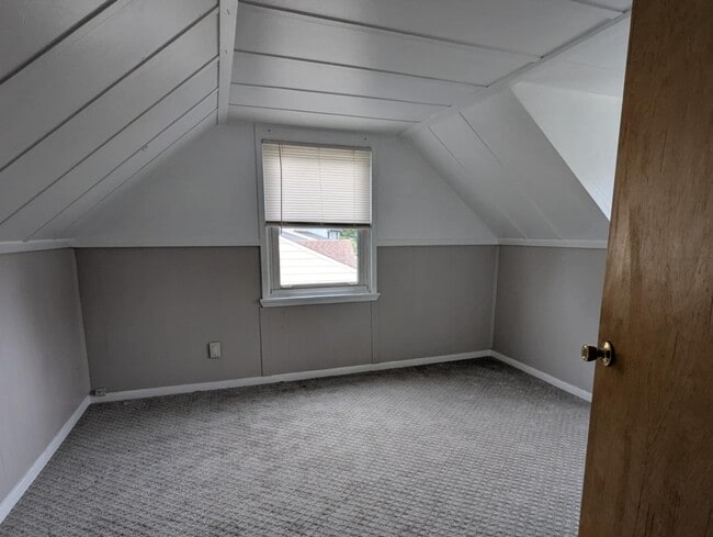 Building Photo - 4770 Forest Rd