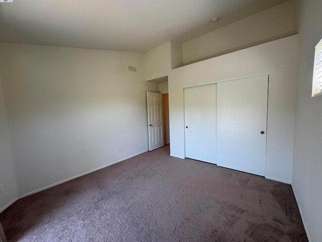 Building Photo - 8145 Mountain View Dr