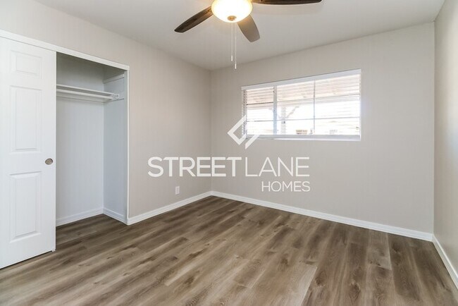 Building Photo - Now offering the first full months rent free!