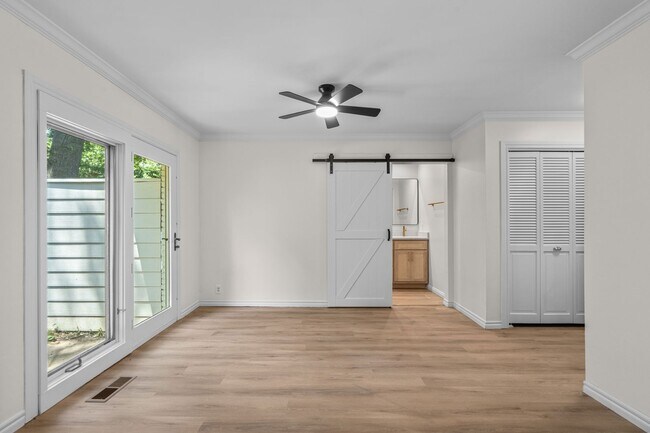 Building Photo - Totally renovated open concept with vaulted ceilings
