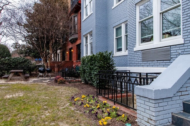 Building Photo - 1901 16th St NW