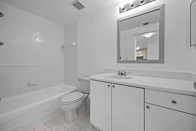 Building Photo - 50 Menores Ave