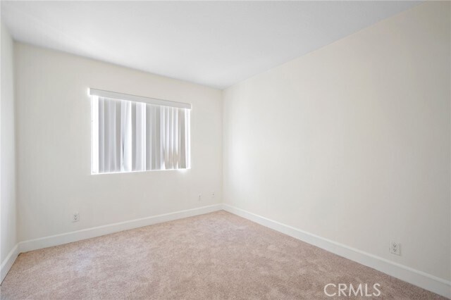 Building Photo - 7045 Woodley Ave