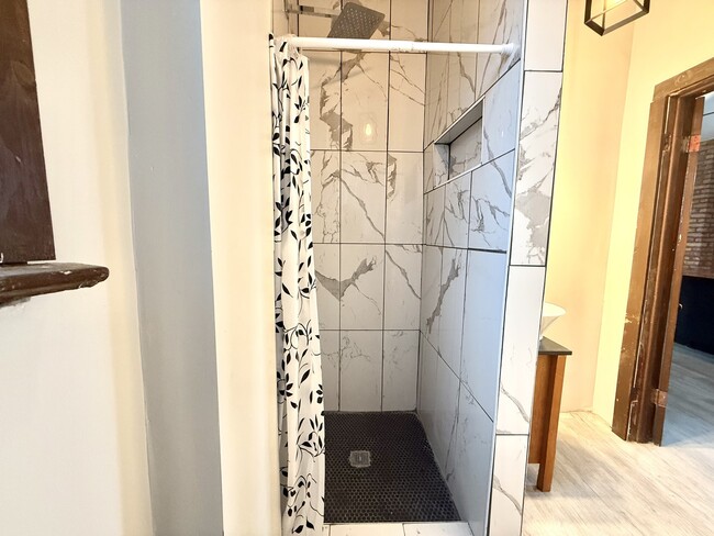 Building Photo - 2141 S Marshall Blvd