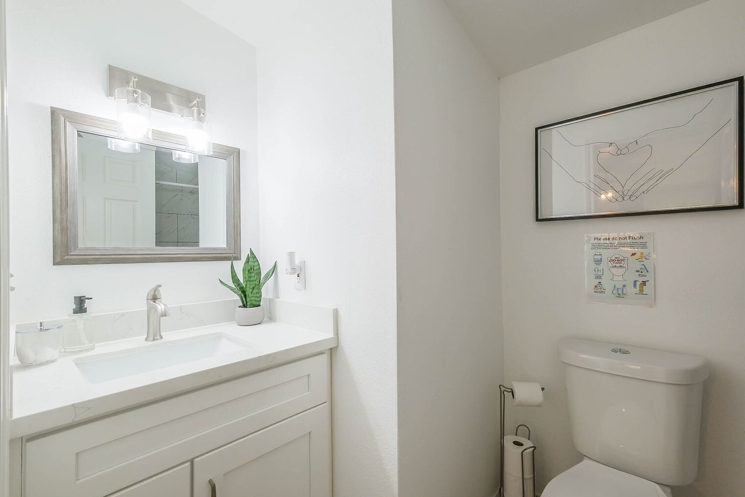 Building Photo - 6705 Lodge St