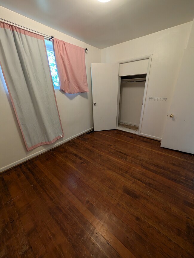 Building Photo - 504 W 100 N