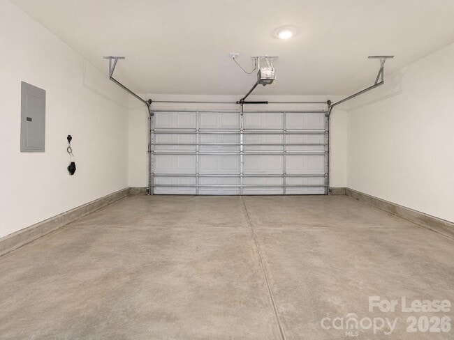 Building Photo - 1337 Nia Rd