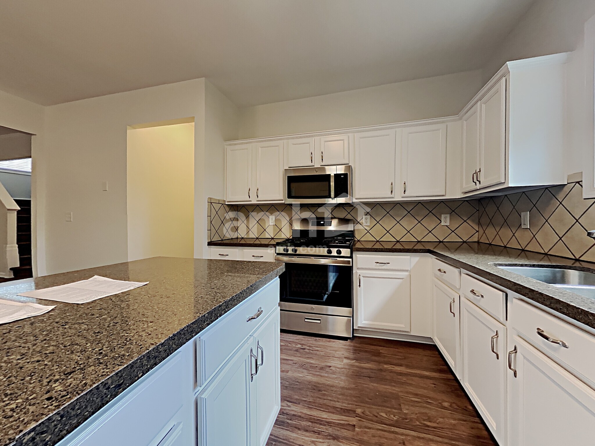 Building Photo - 4620 Stonehaven View