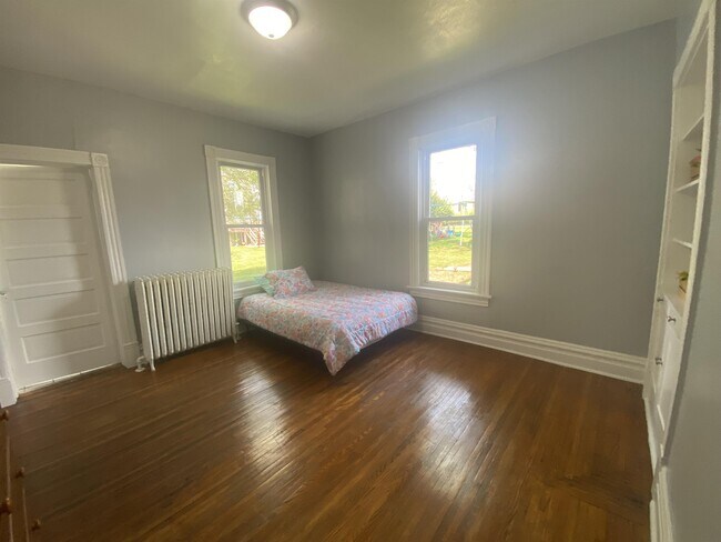 Building Photo - 458 Maryland Way