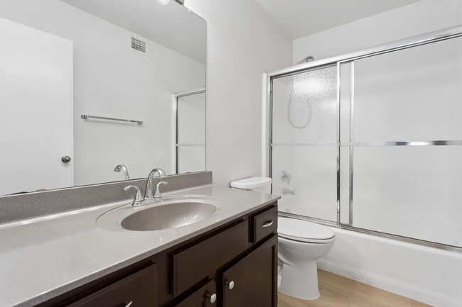 Building Photo - 17435 N 46th St