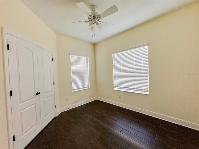 Building Photo - 3520 Woodmont Dr