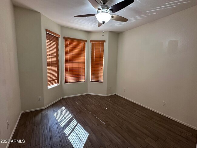 Building Photo - 15022 W Montecito Ave