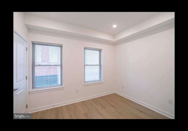 Building Photo - 1107 S 27th St