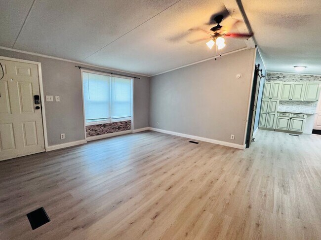 Building Photo - 2475 Freshour Rd