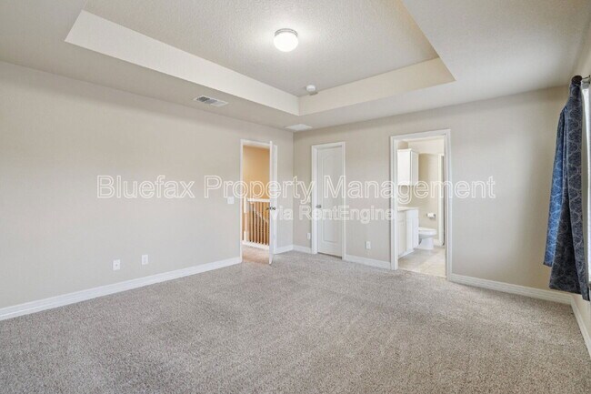 Building Photo - 10750 Gentle Fox Bay