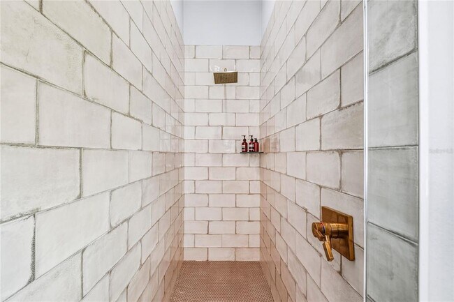 Building Photo - 459 20th Ave